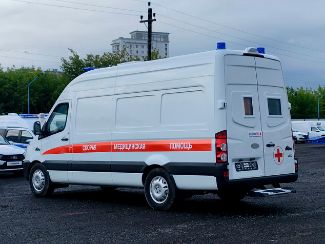 Автомобиль скорой медицинской помощи со скрытым бронированием Бр3 модель 365022 Класса В